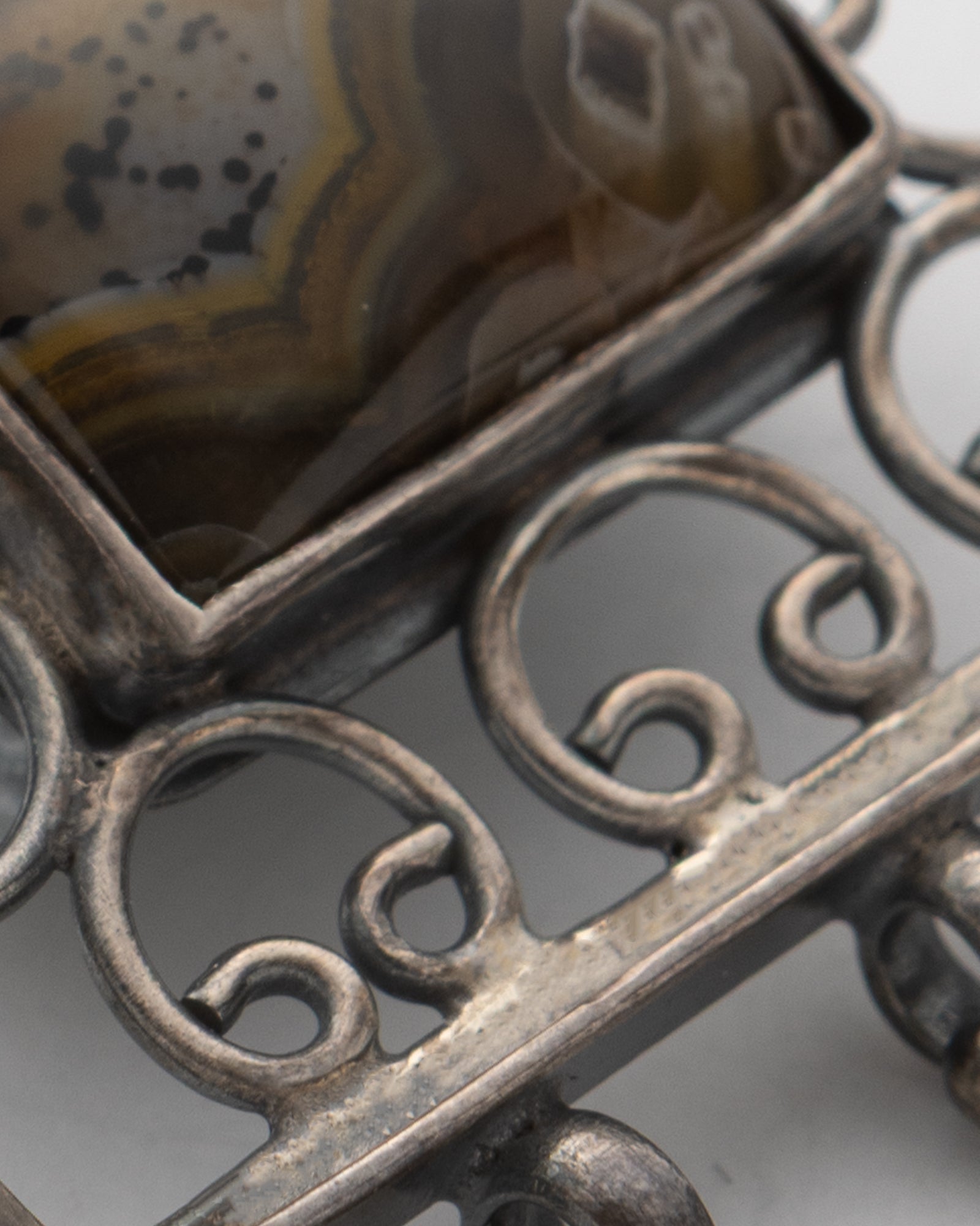 Brown-Black-Cream Rectangular Agate Brooch - 2100 7187