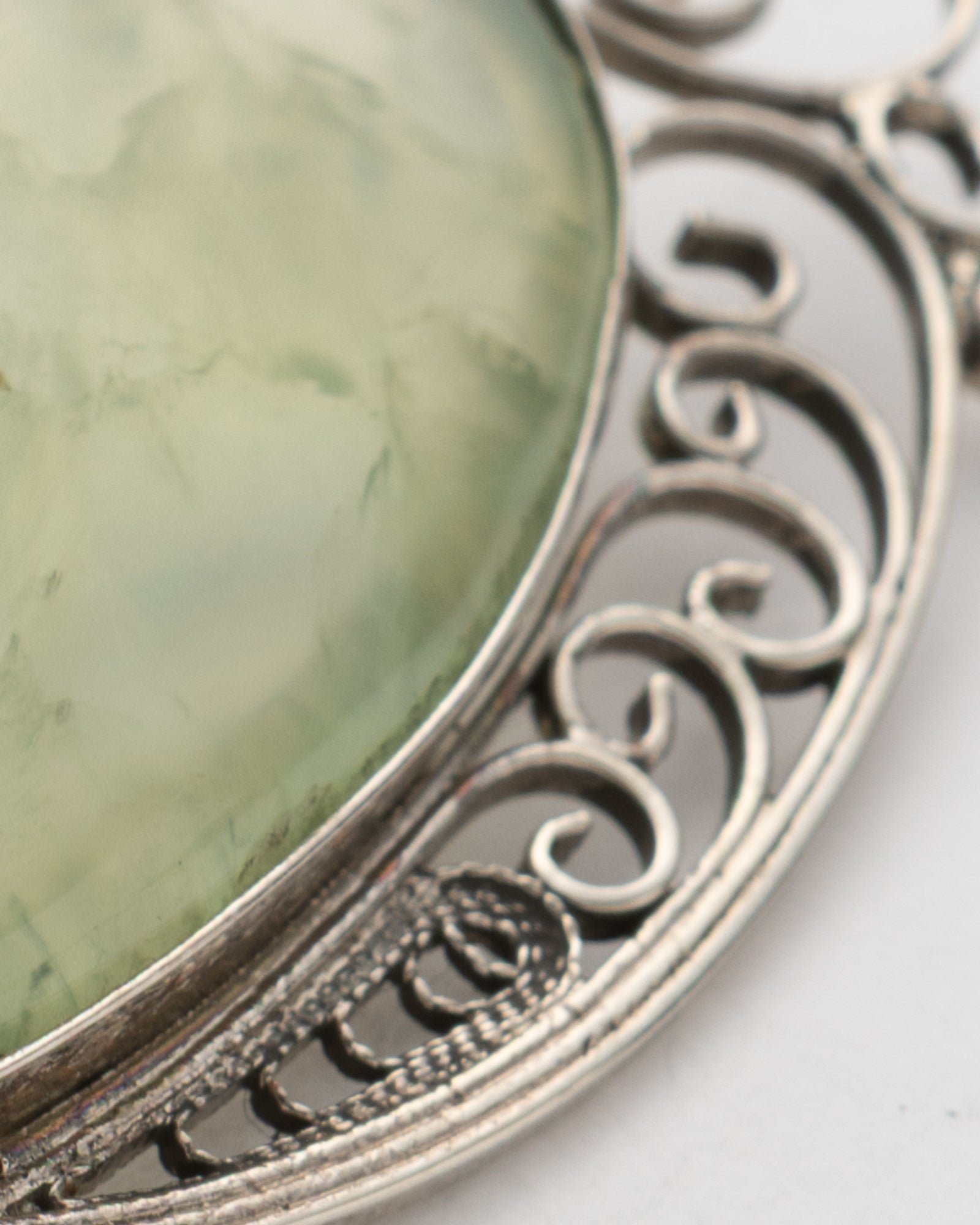 Long Oval Shaped Aquamarine Brooch - 2101 0835