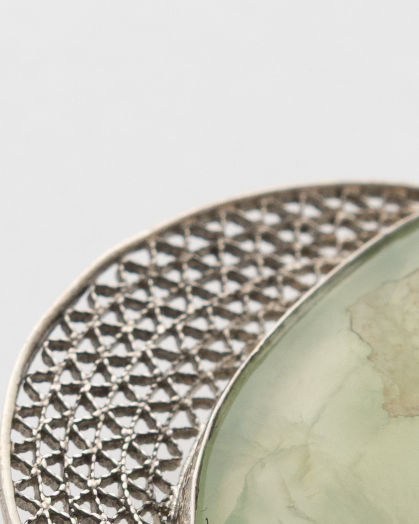 Long Oval Shaped Aquamarine Brooch - 2101 0835