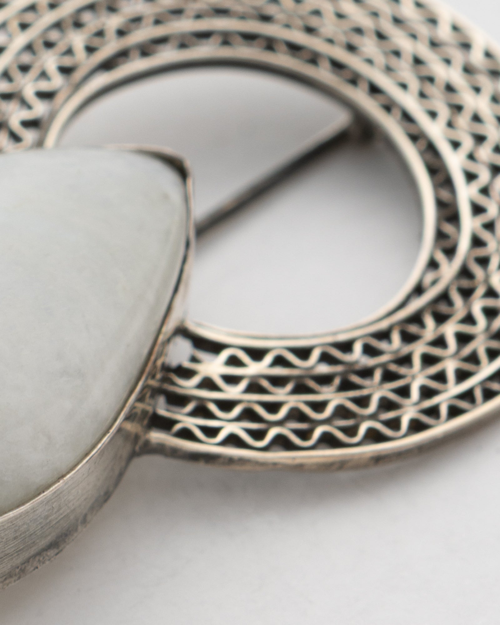 Teardrop Shaped Opal Brooch - 2101 0842