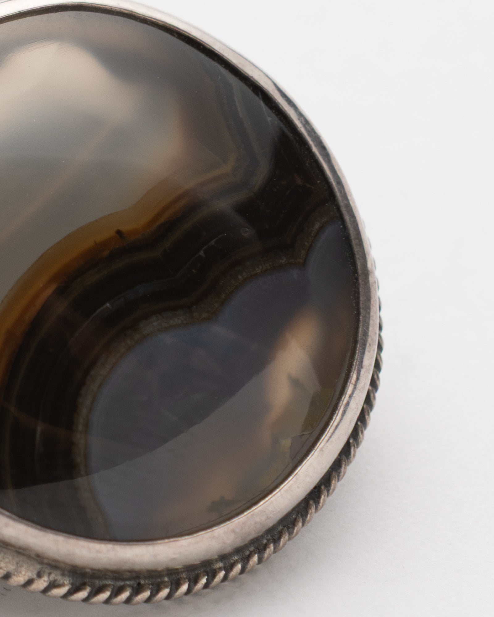 Brown Oval Shaped Agate Brooch - 2101 2938