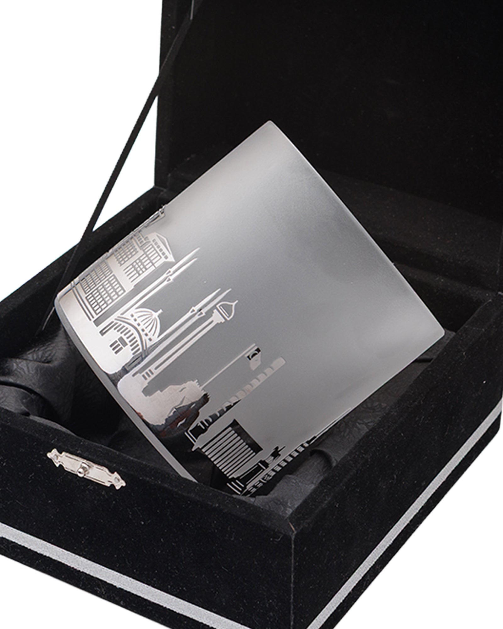 Ankara Silhouette Candle Holder – Silver