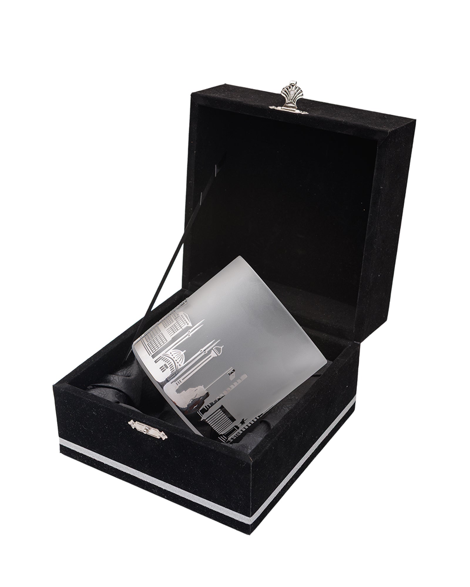 Ankara Silhouette Candle Holder – Silver