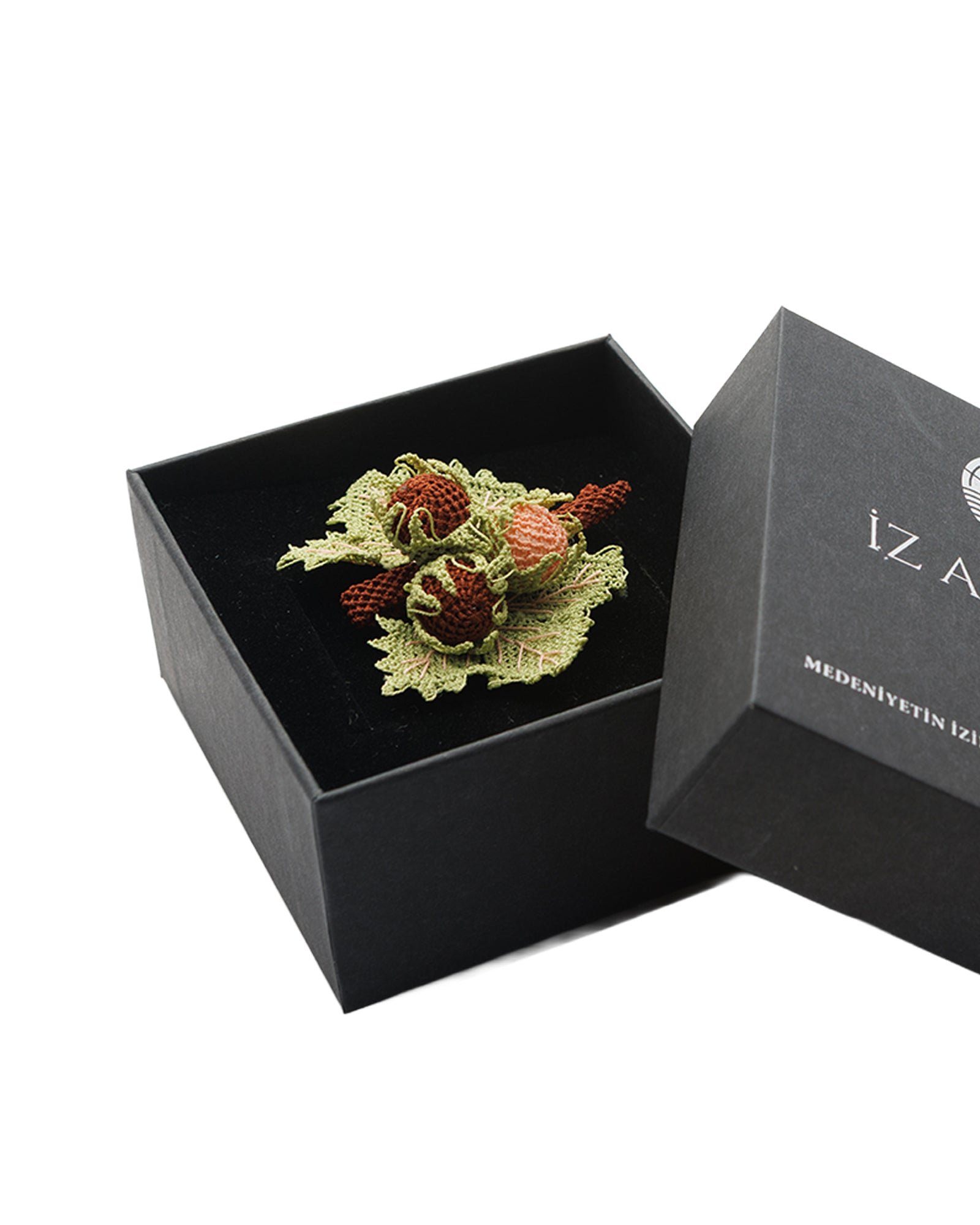 Rose Motif Needle Lace Brooch