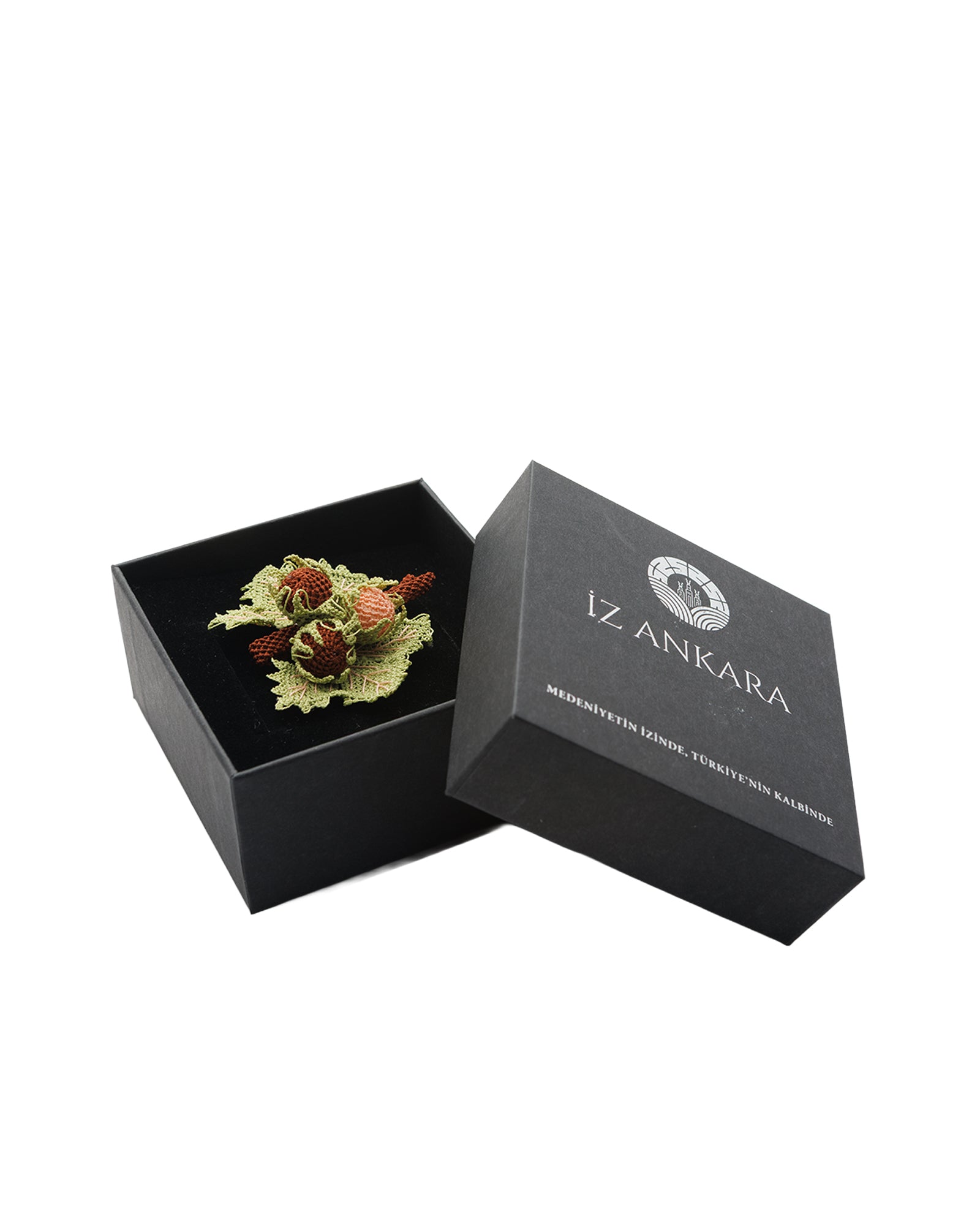 Rose Motif Needle Lace Brooch