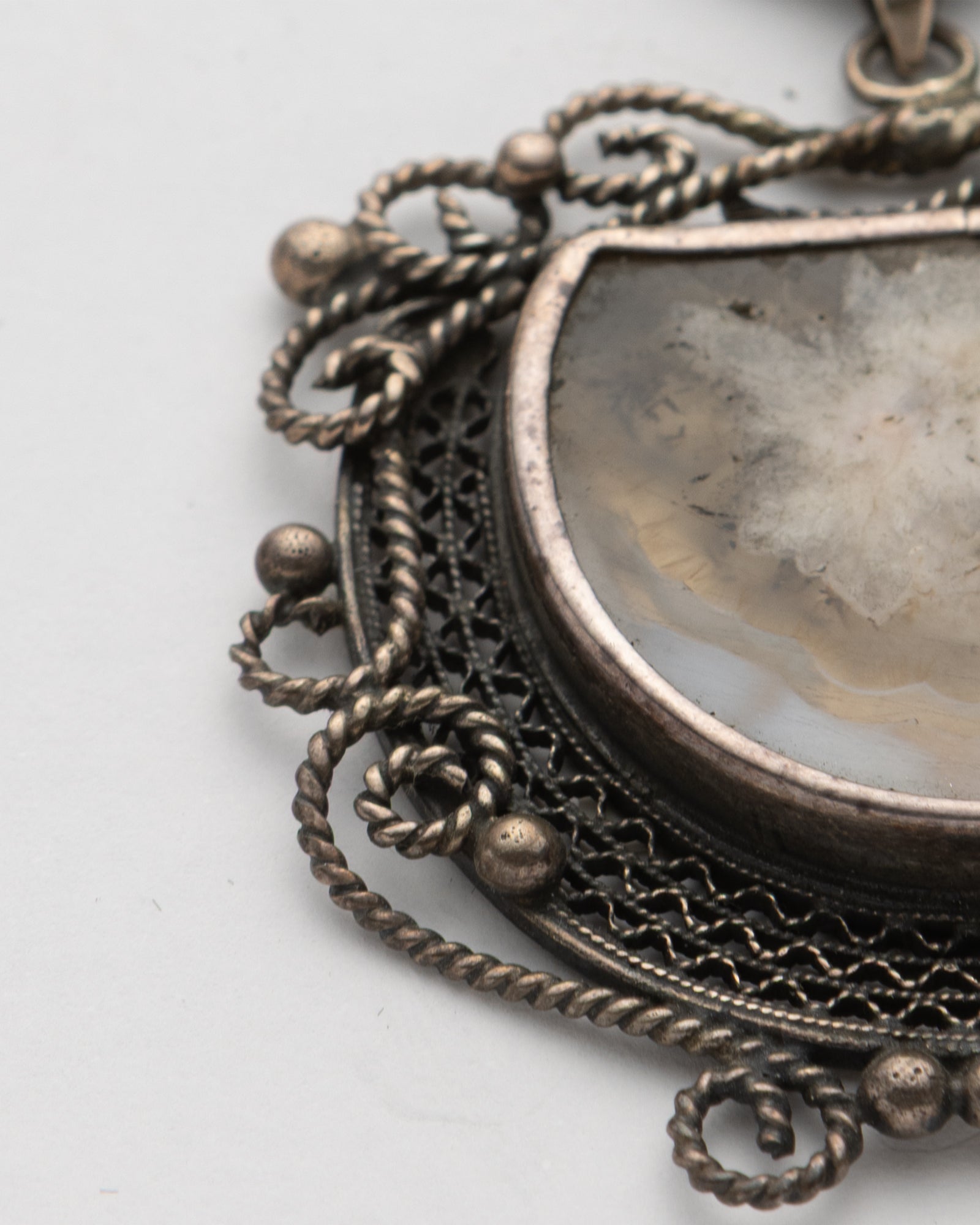 Pink-White Patterned Agate Leather Cord Necklace - 2101 1115