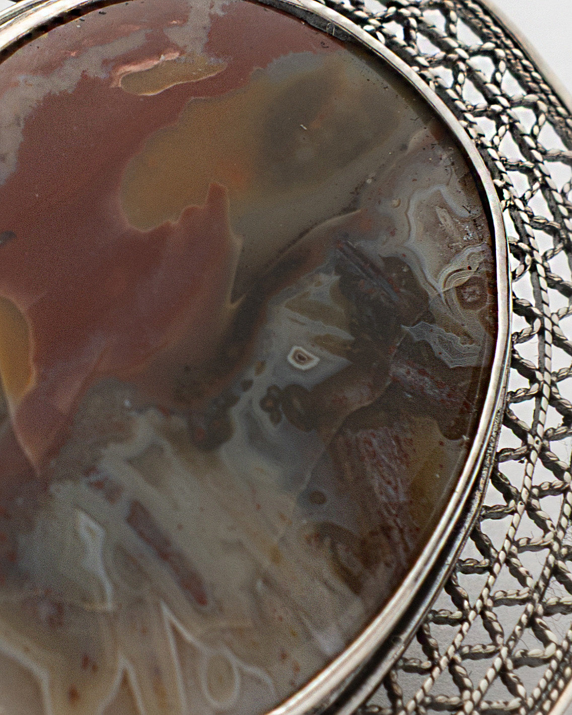 Red-Brown Round Agate Brooch - 2101 2914