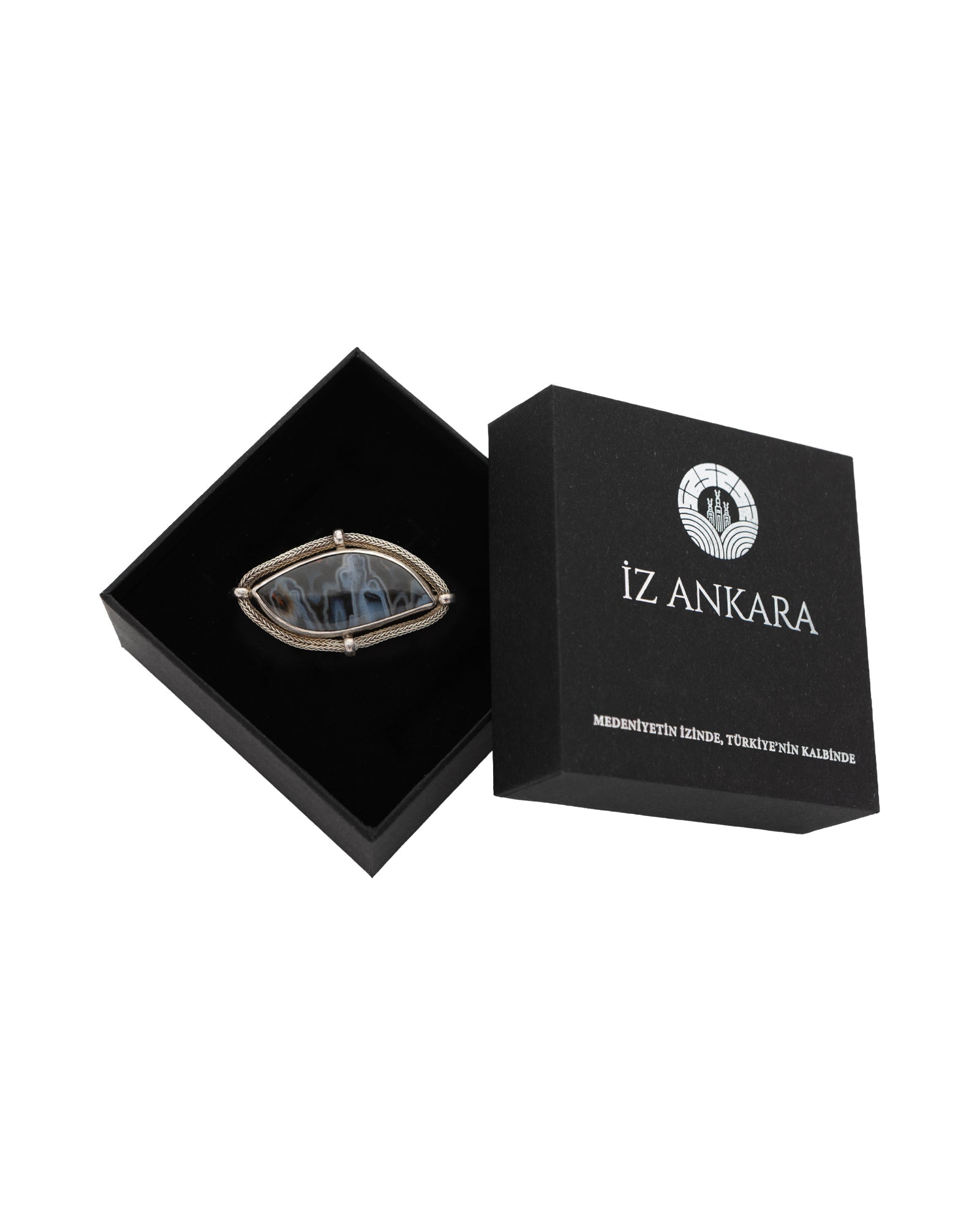 Black - White Abstract Shaped Agate Brooch - 2100 7194 - izankara