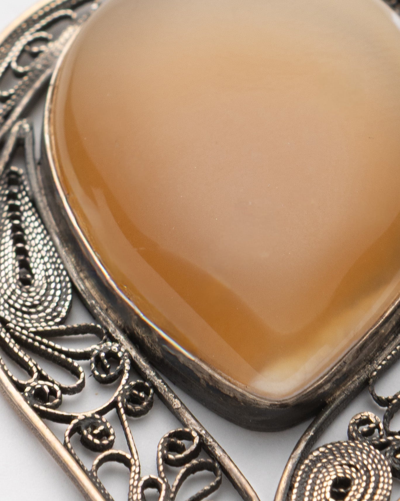 Handmade Silver Necklace with Light Brown Teardrop Agate Stone - izankara