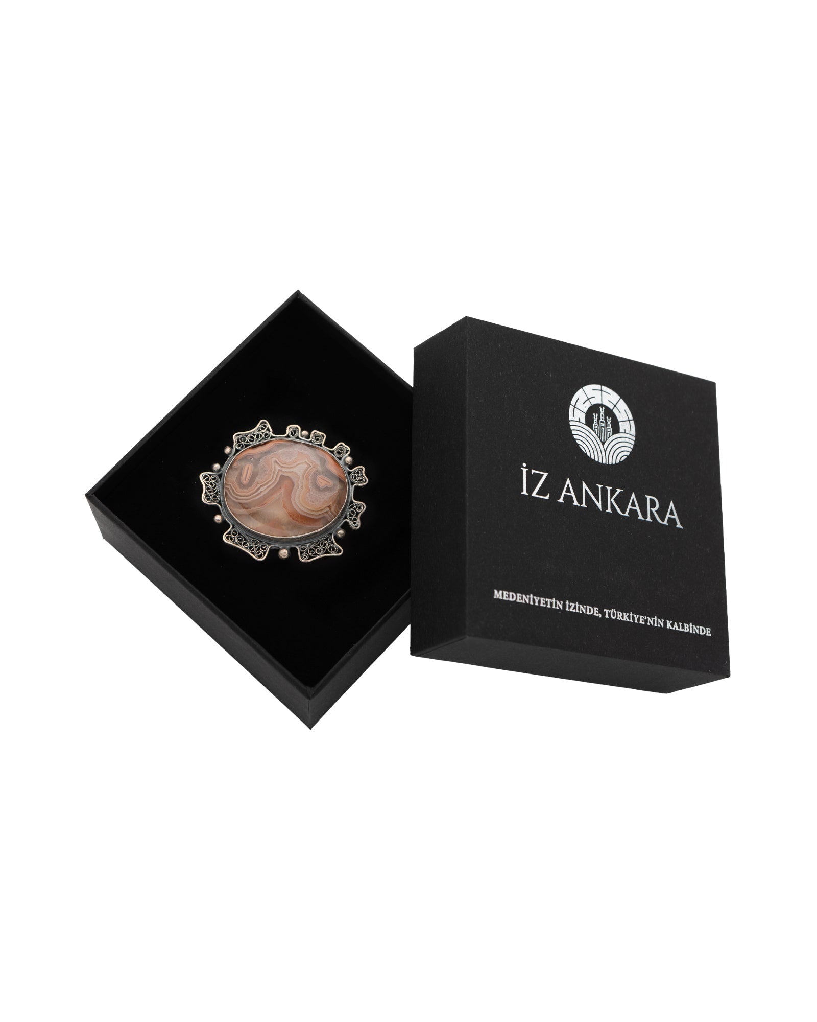 Red Round Agate Brooch - 2100 7033 - izankara