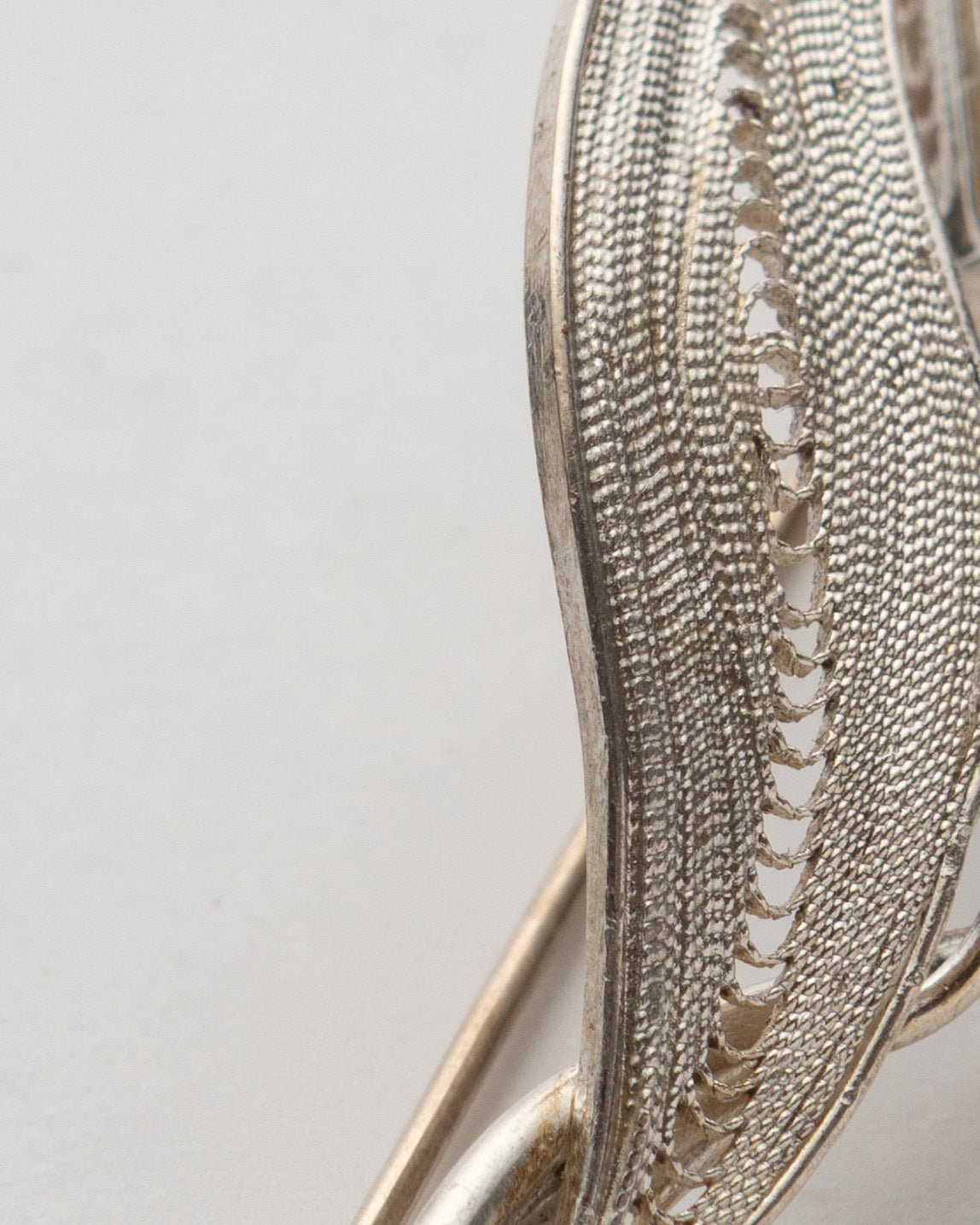 Silver Three - Dimensional Tulip Shaped Filigree Brooch - 2101 2761 - izankara