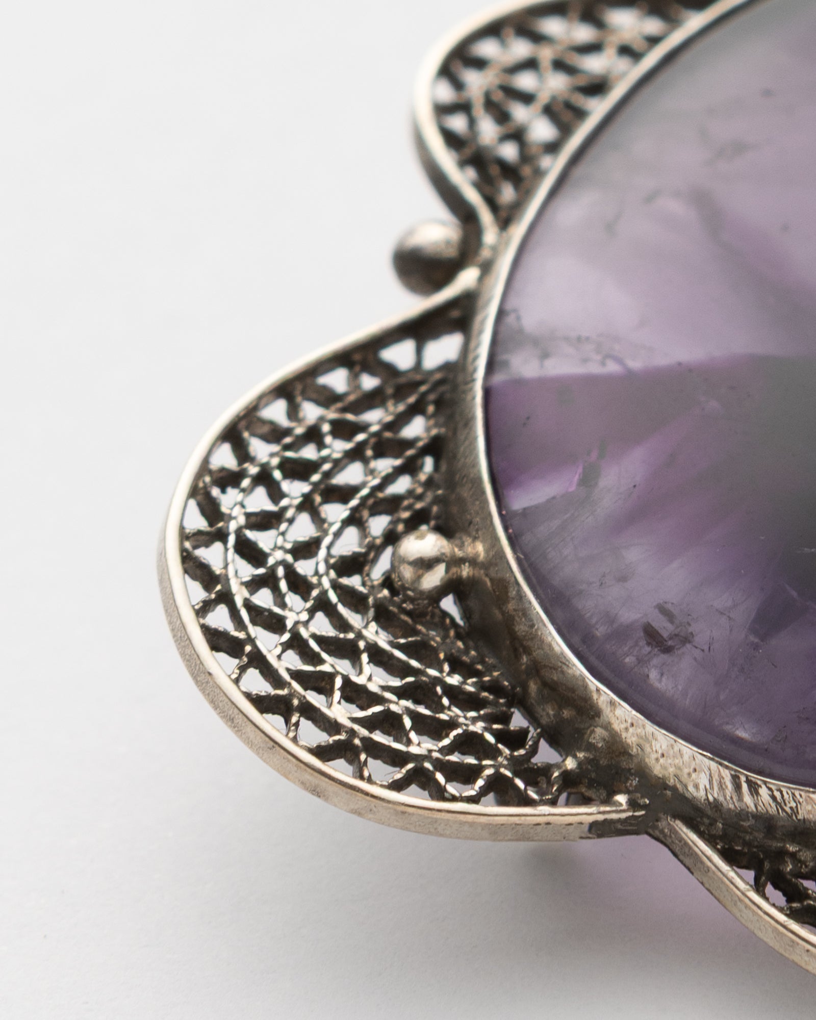 Transparent Amethyst Brooch - 2101 0866 - izankara