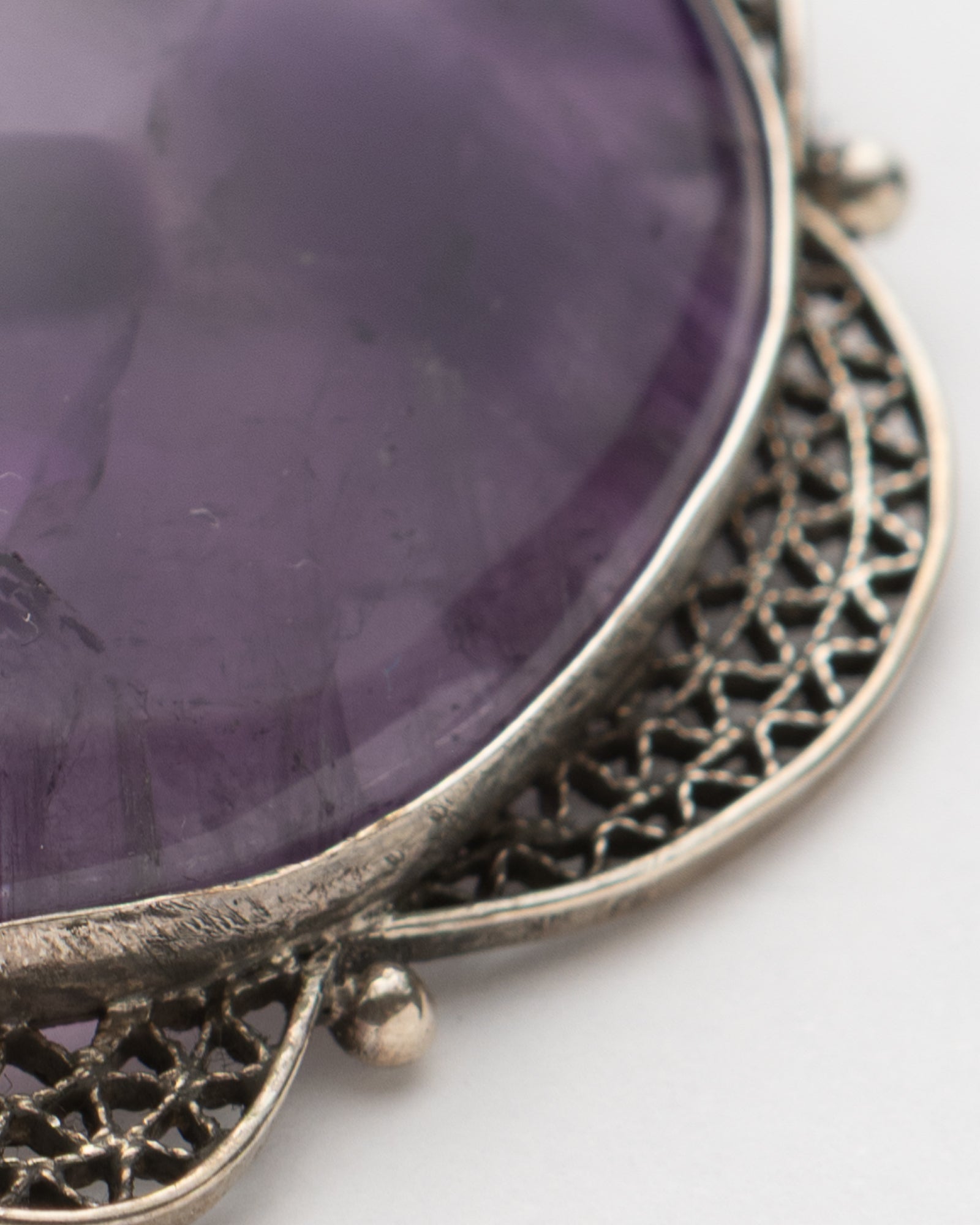 Transparent Amethyst Brooch - 2101 0866 - izankara